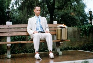 Tom Hanks em Forrest Gump: O Contador de Histórias.